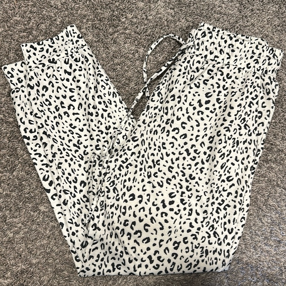 Boutique cotton joggers size L